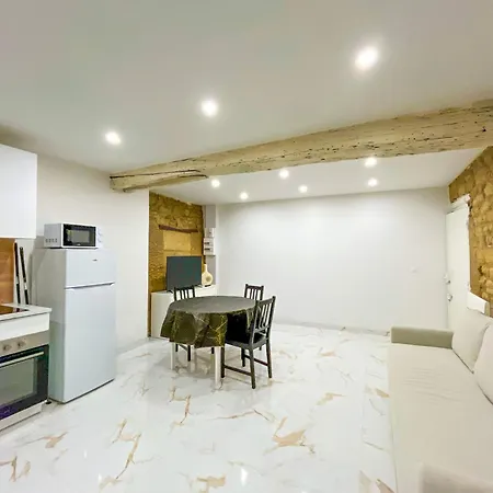 Urbanflat 223 - Bel Pour 4 Montorgueil Apartment Paris