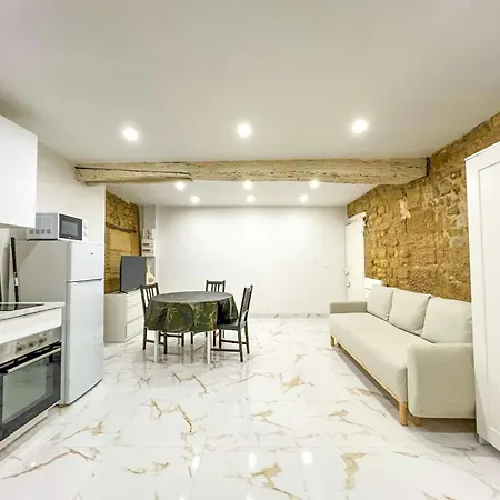 Urbanflat 223 - Bel Pour 4 Montorgueil Apartment Paris